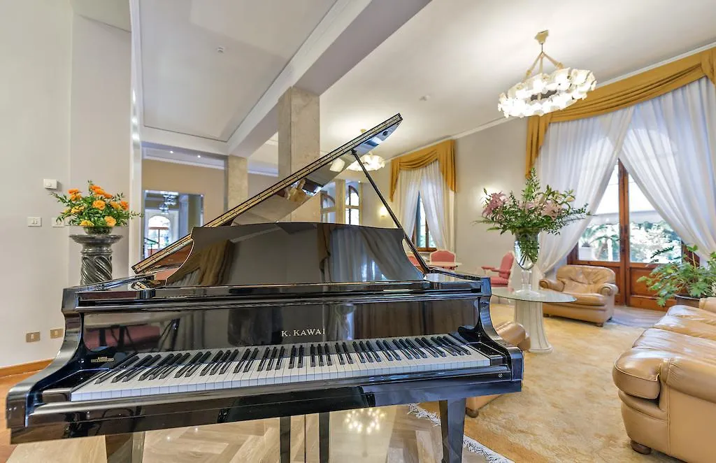 Hotel Astoria 몬테카티니테르메