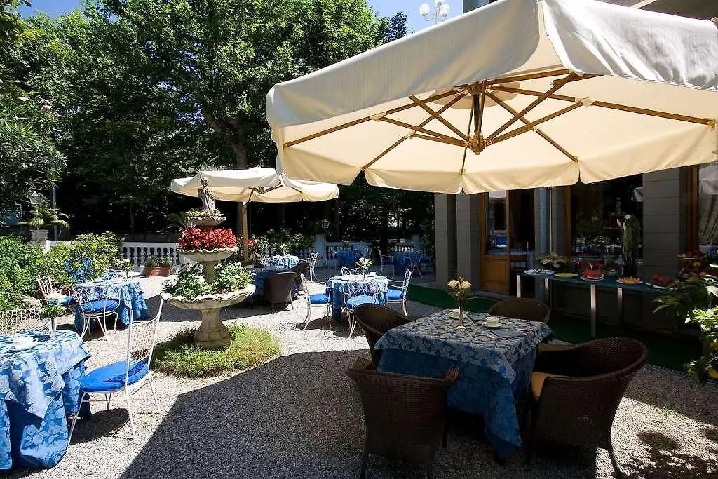 Hotel Astoria 몬테카티니테르메